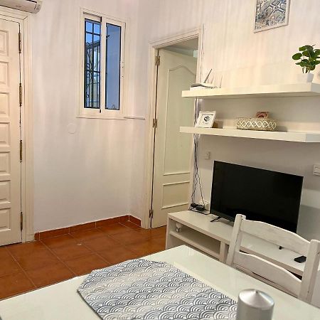 Iyourbasics Lovely Apartment Hinestrosa 23 Free Wifi&Ac Málaga Dış mekan fotoğraf